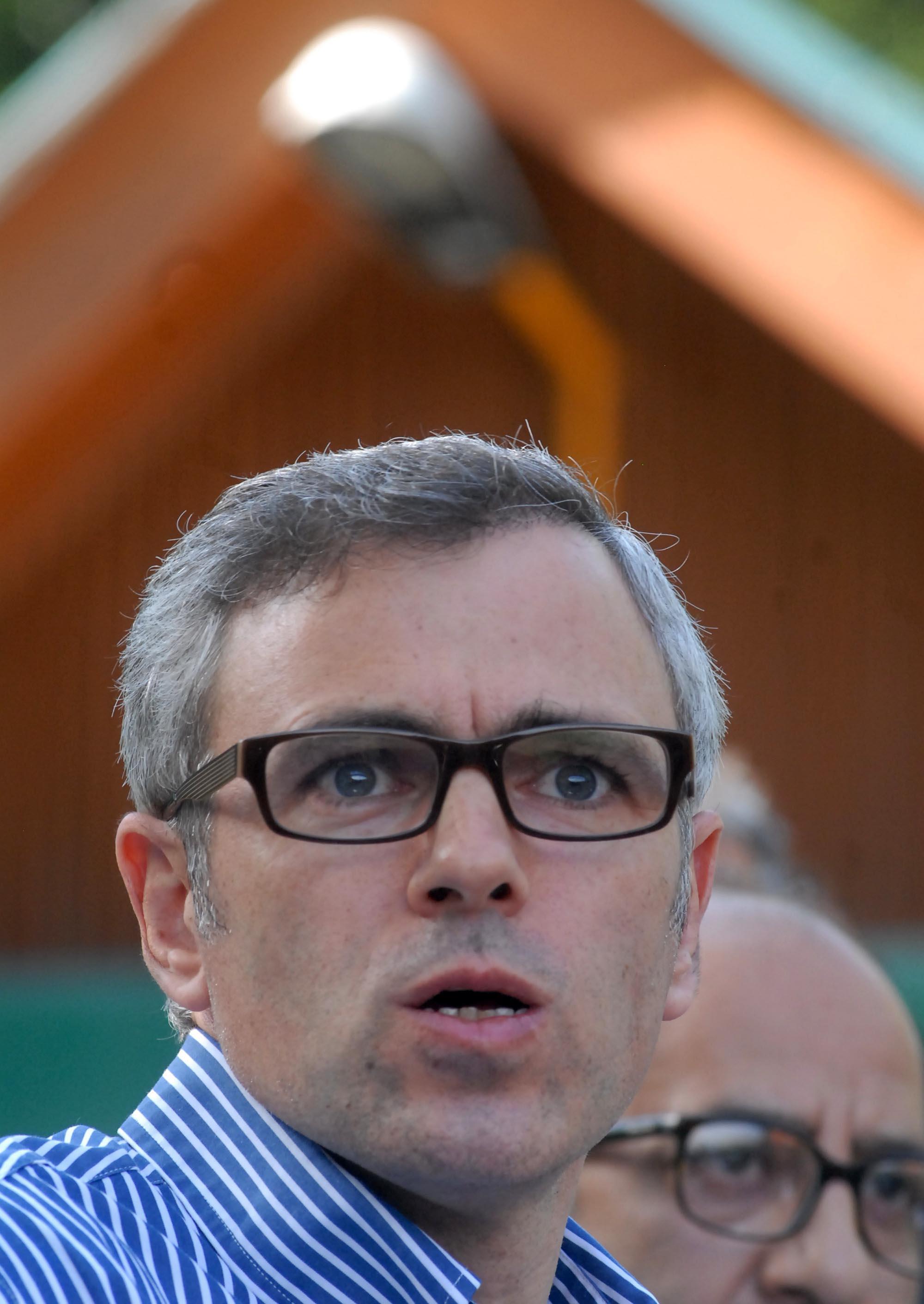 Killing of policemen worrying development: Omar